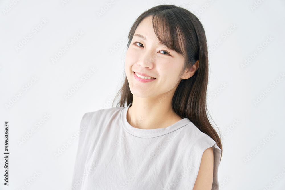女性 笑顔 ポートレート 白背景 女性 笑顔 ポートレート 白背景