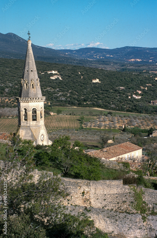 Eglise, Menerbes, Parc naturel régional du Luberon, 84, Vaucluse