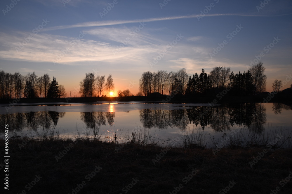 Fototapeta premium sunrise over lake