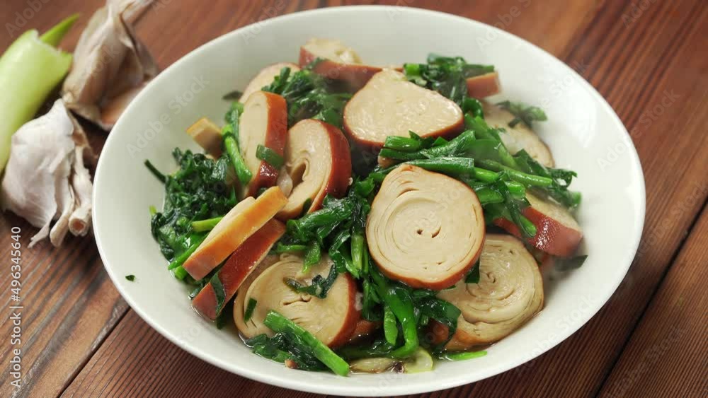 Light Home-style Stir-Fried Vegetarian Chicken with Chives Light Home-style Stir-Fried Vegetarian Chicken with Chives