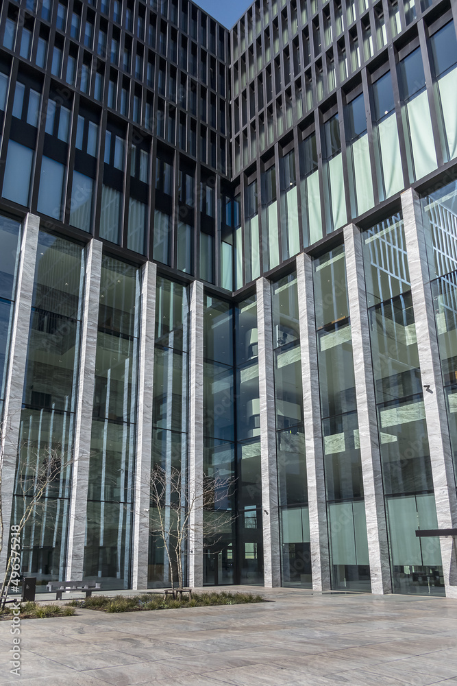 view-of-rechtbank-2001-in-amsterdam-zuidas-new-building-has-10