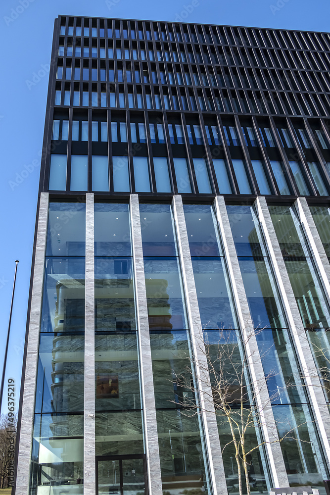view-of-rechtbank-2001-in-amsterdam-zuidas-new-building-has-10