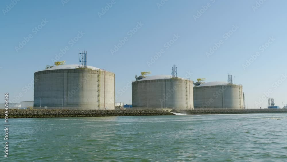 Storage tanks at GATE LNG terminal, Rotterdam, Netherlands Storage tanks at GATE LNG terminal, Rotterdam, Netherlands