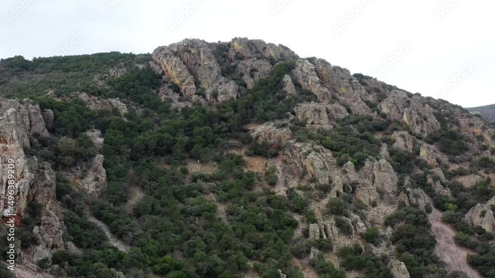 survol du parc naturel de Despenaperros en Espagne massif montagneux en Andalousie, Espagne survol du parc naturel de Despenaperros en Espagne massif montagneux en Andalousie, Espagne