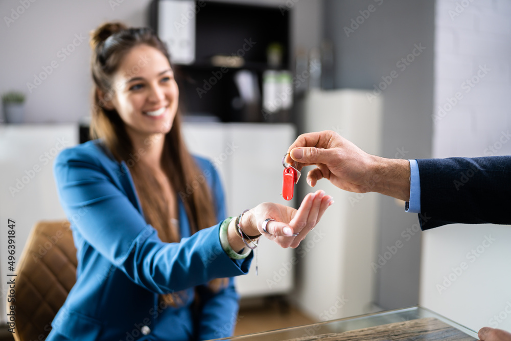 Real Estate House Sale Key Handover Real Estate House Sale Key Handover