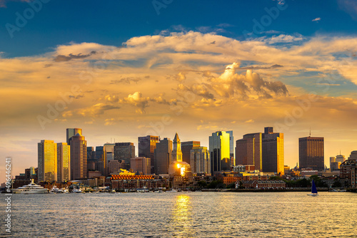 Boston cityscape at sunset © Sergii Figurnyi