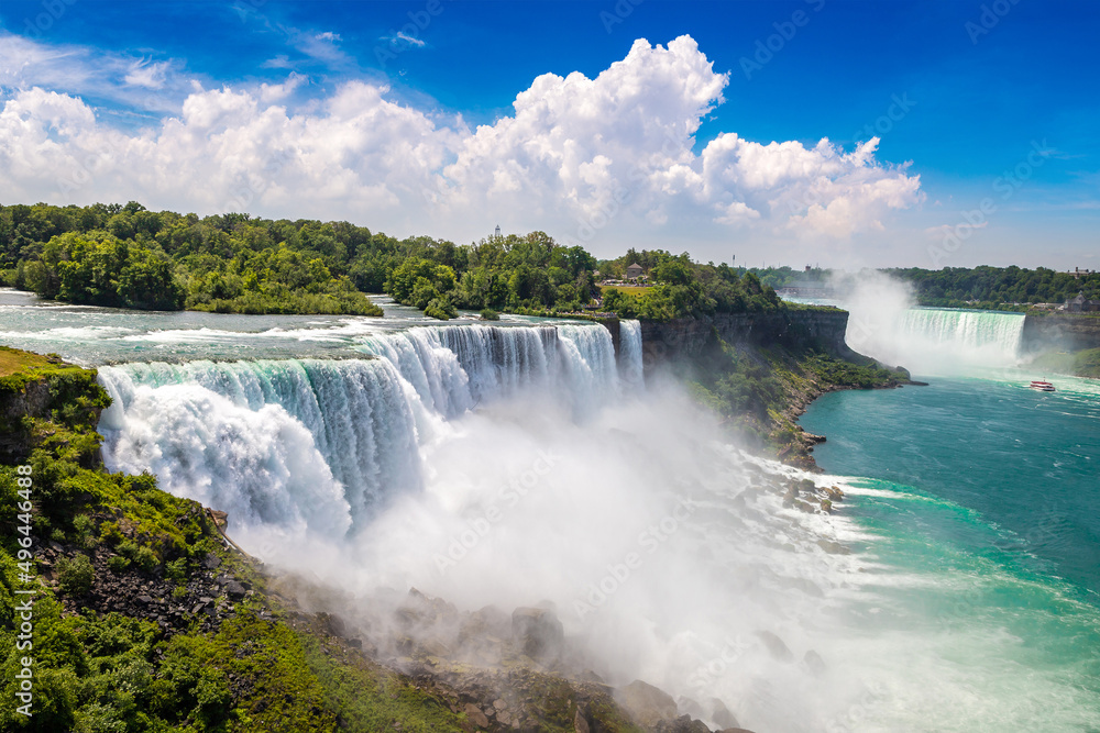 Fototapeta premium American falls at Niagara falls