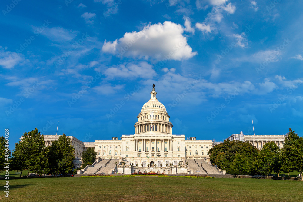 Fototapeta premium The United States Capitol building