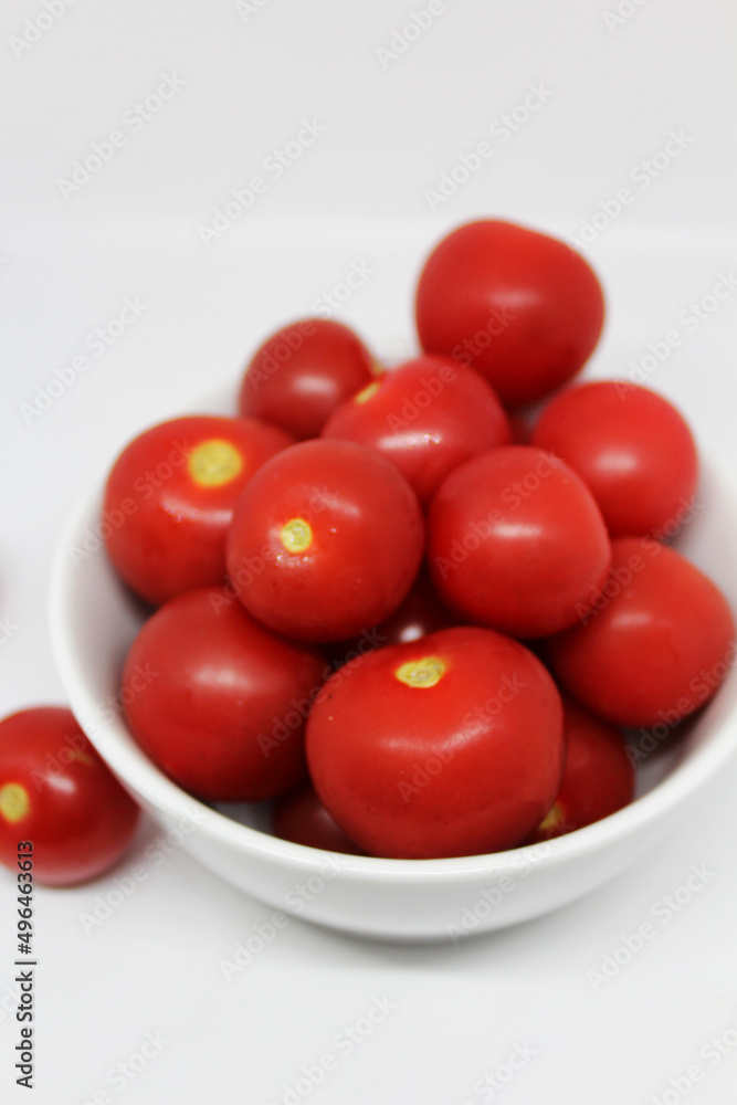 Les tomates cerises dans votre assiette Les tomates cerises dans votre assiette