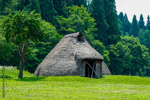 縄文時代の笹山遺跡公園（新潟県十日町市） photo