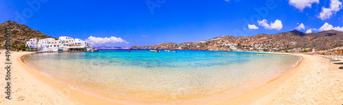 Fototapeta Naklejka Na Ścianę i Meble -  Greek summer holidays. Best beaches of Ios island - Mylopotas with crystal clear waters. Creece, Cyclades
