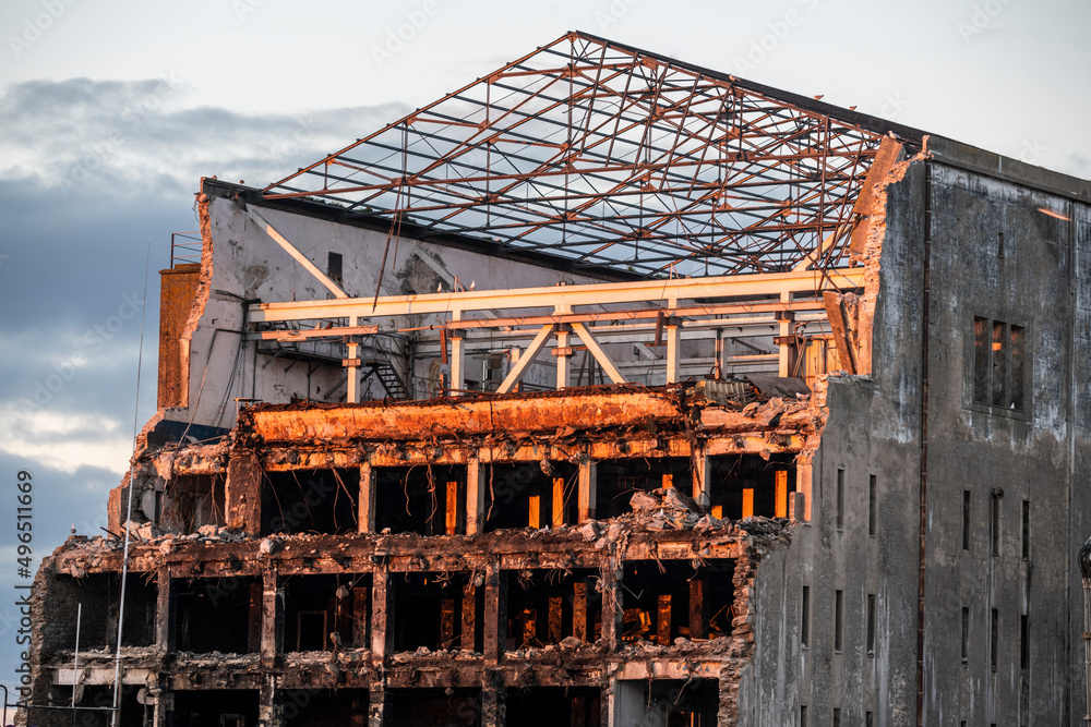 Fototapeta premium Destruction de la Glacière - Lorient