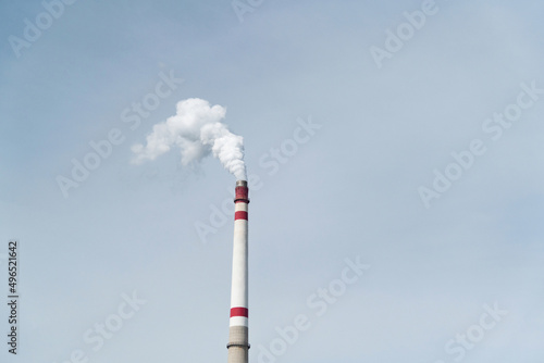 Foto White smoke from factory chimney