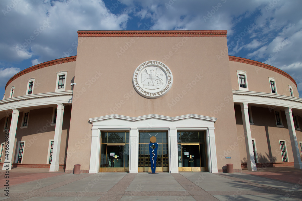 Fototapeta premium New Mexico State capitol building in Santa Fe, New Mexico