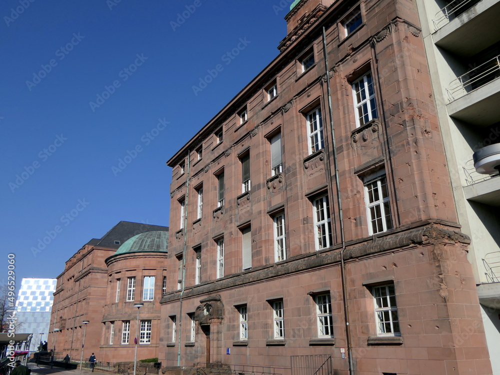 die alte Universität in Freiburg