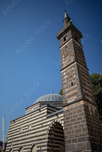The 4-footed minaret in Diyarbakır is one of the most beautiful architectural structures of the city. © Suzi