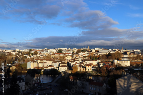 Obraz na płótnie Vue sur Limoges au petit matin w salonie