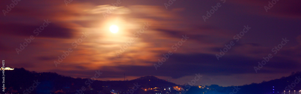Naklejka premium View of eastern Franklin, Tennessee at night