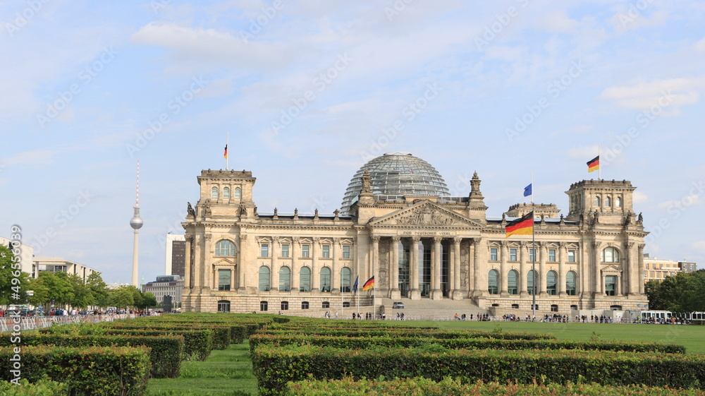 Das Reichstagsgebäude, Sitz des Deutschen Bundestages, in Berlin.