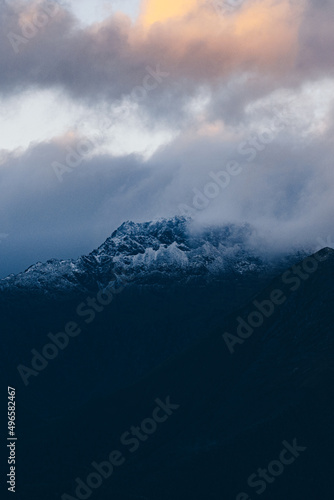 Snow covered mountain peaks © Ingmar