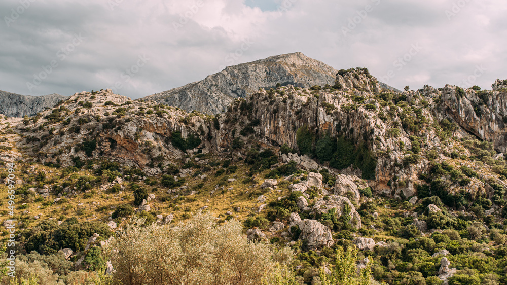 Felslandschaft im Tramuntana Gebirge auf Mallorca horizontal