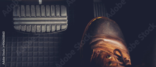 Принти на полотні Step on the car accelerator, driving at high speed will cause an accident
