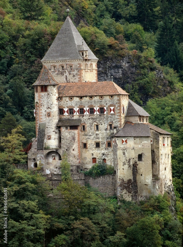 Trostburg Castle above the South Tyrolean town of Waidbruck in the Isarco Valley, Italy, Europe