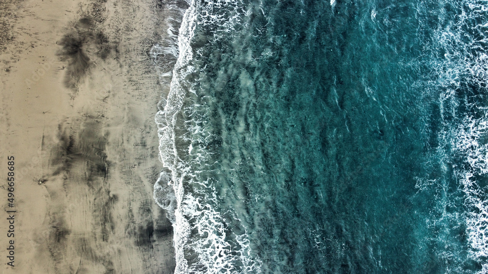 Obraz premium Aerial beach view from drone perspective