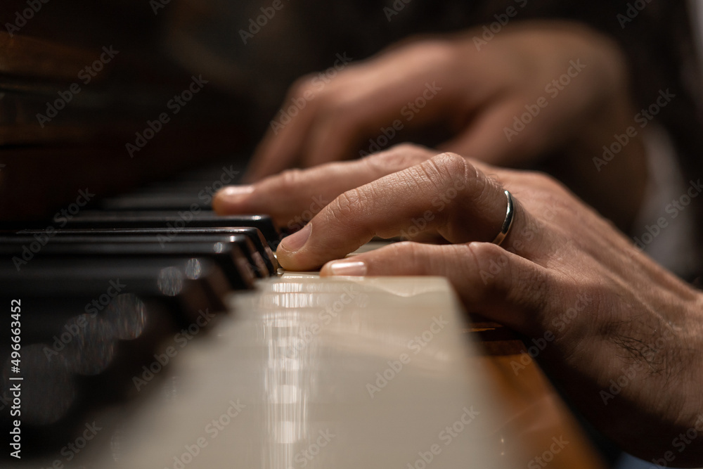 Fototapeta premium playing the piano