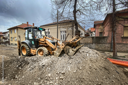 Reconstruction of the street with the use of excavators