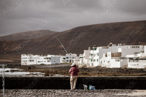 Lanzarote, pescatore ad Arrieta photo