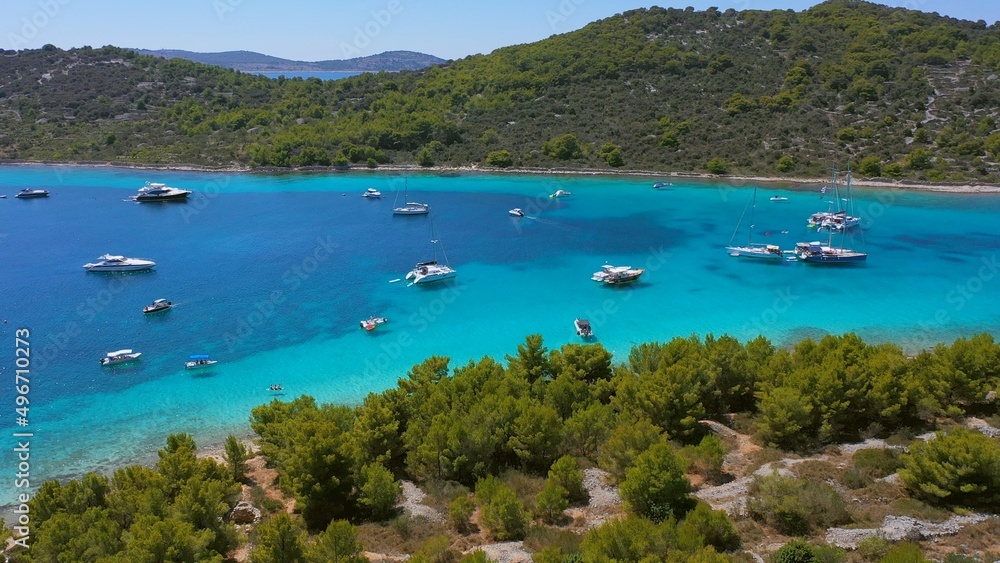 Naklejka premium Sailing boats at anchor. Aerial landscape of beautiful bay 