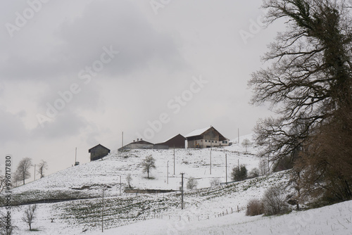 Welcome to high alpine snow capital, Winter in the Saas Valley,
Activities for young and old, snow sports enthusiasts, adventurers, pleasure-seekers and all those who appreciate and love nature! Alps photo