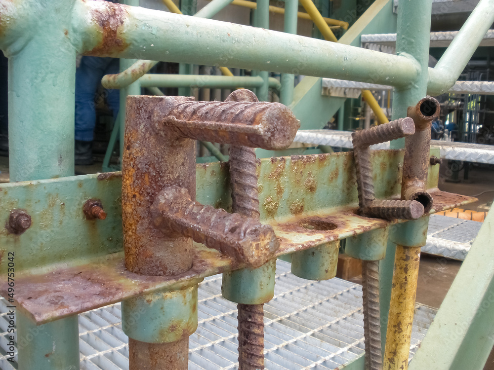 Wrench used to open-close valves in petrochemical (old style) Wrench used to open-close valves in petrochemical (old style)
