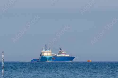 OFFSHORE SHIP - Platform supply vessel at sea