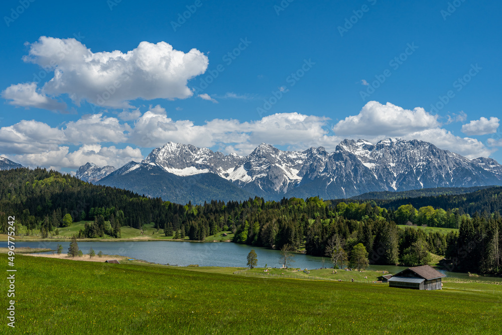 Geroldsee, auch Wagenbrüchsee, mit Karwendel, Krün, Werdenfelser Land, Oberbayern, Bayern, Deutschland, Europa