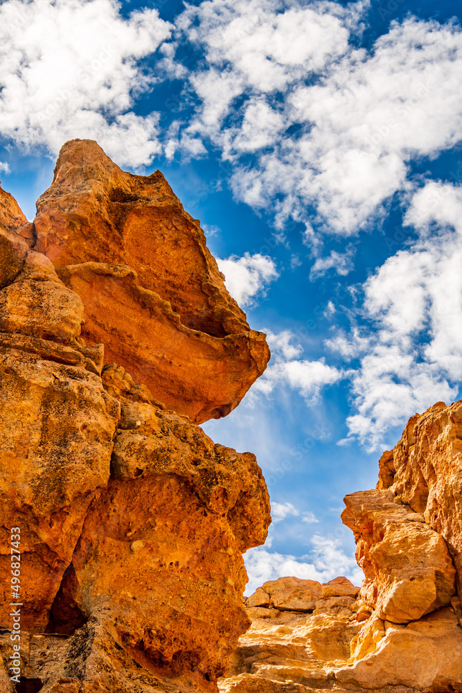 Paisaje con nubes en el Parque Nacional del Teide, isla de Tenerife