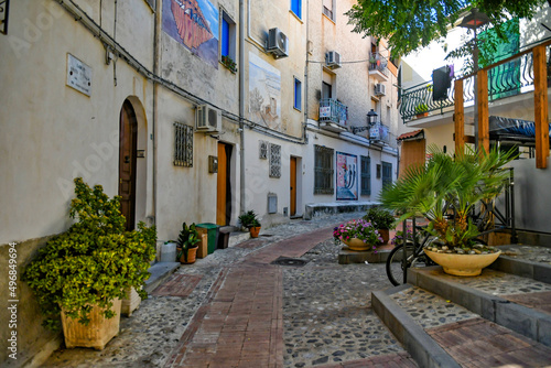 фотографія Narrow street in Diamante, a village in Calabria, Italy.