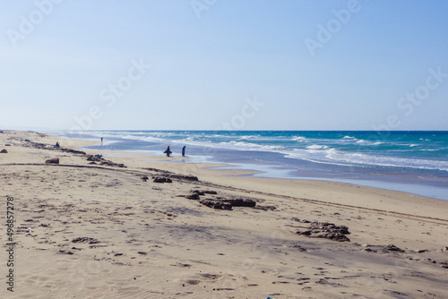 Bilde på lerret Berbera, Somaliland - November 10, 2019: Local People Walking in the Traditional