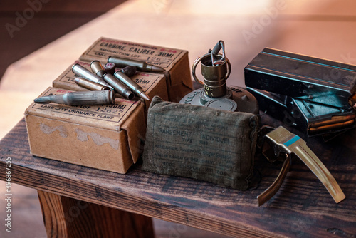 WWII ammunition/Munitions de la seconde guerre mondiale photo