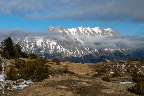 Paysage du Dévoluy en hiver , Montagne de Faraut , Hautes-Alpes , France