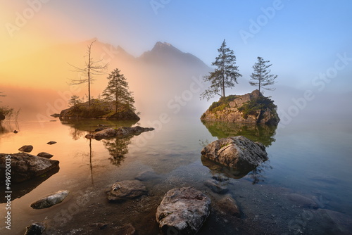 Sunrise at lake Hintersee © Andreas