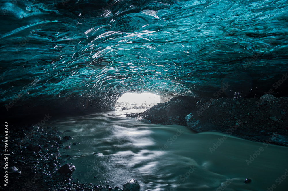 Naklejka premium Ice Cave in Island