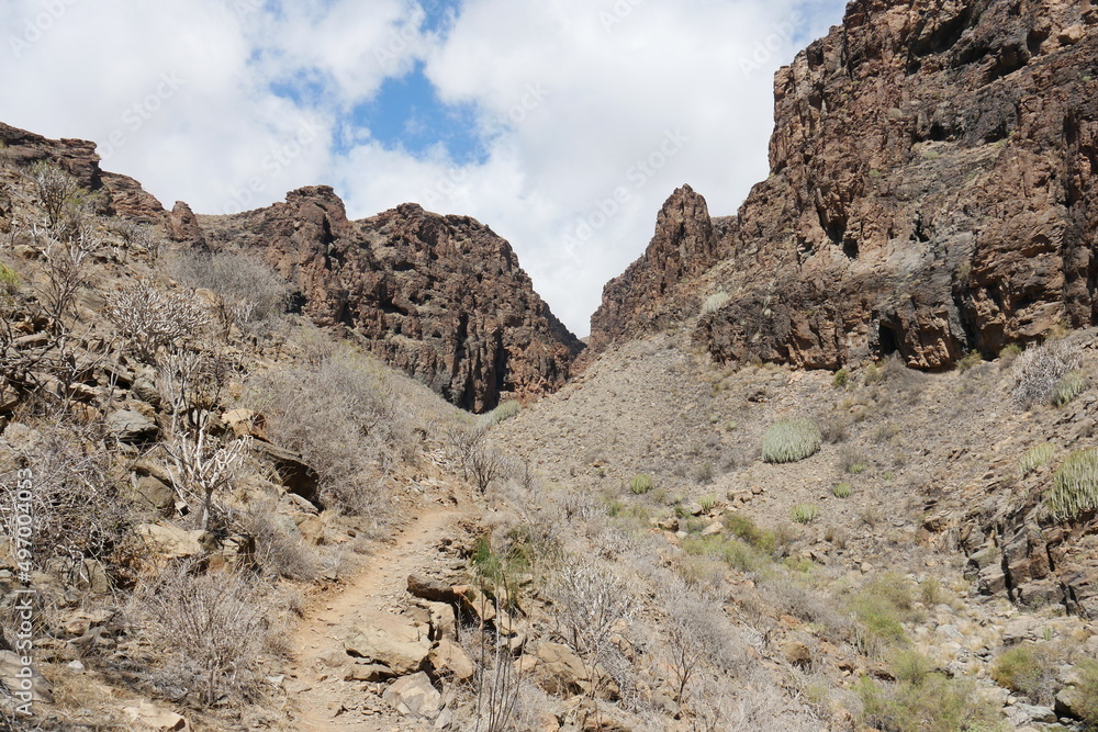 Trockene Landschaft in Halbwüste auf Gran Canaria Trockene Landschaft in Halbwüste auf Gran Canaria
