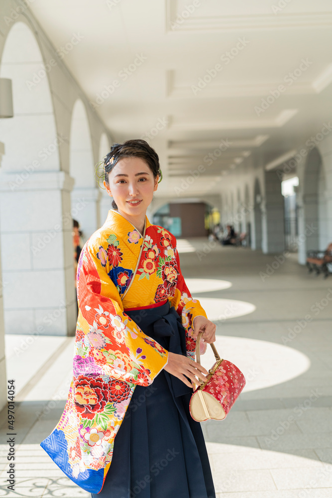 卒業を迎えた女子大学生