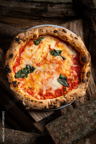 Fotografia pizza margherita napoletana