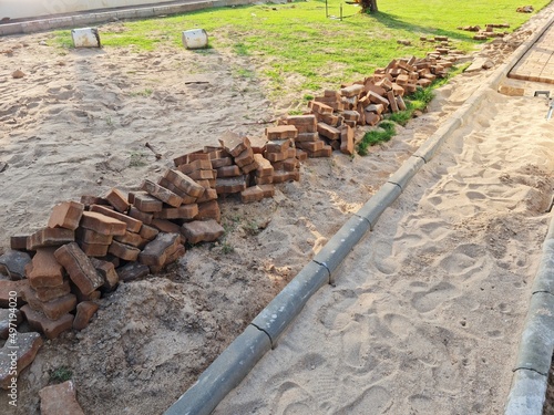 Pavement construction of walkway in the backyard