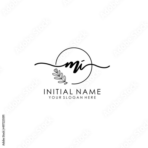 MI Luxury initial handwriting logo with flower template, logo for beauty, fashion, wedding, photography