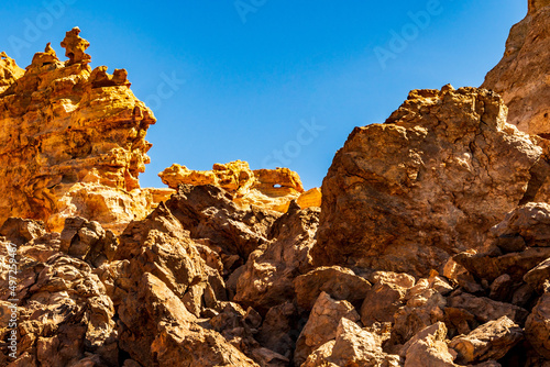 Paisaje con formaciones geológicas en el Parque Nacional del Teide, isla de Tenerife