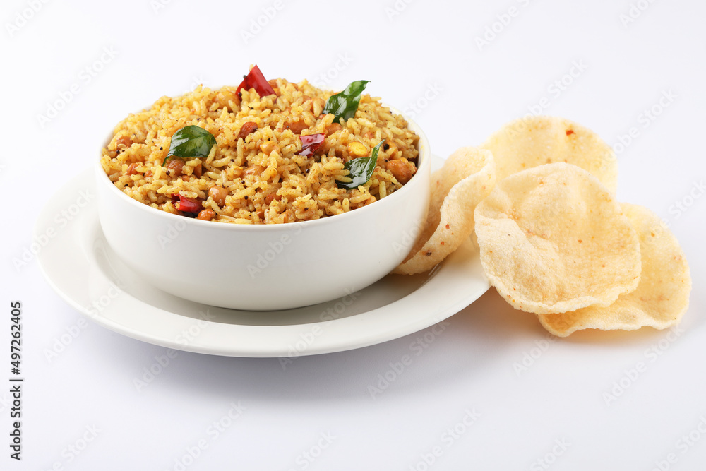Temple Puliyodharai / Puliyogare / Tamarind Rice - Tangy and spicy